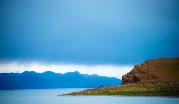 世界上海拔最高的咸水湖