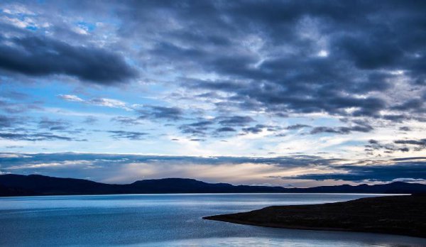 世界上海拔最高的咸水湖