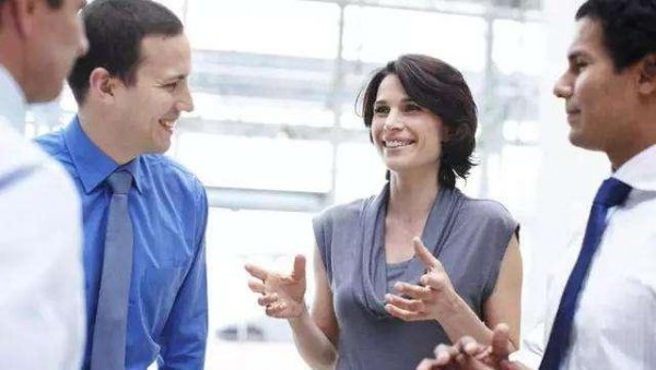 面试官送到门口的暗示