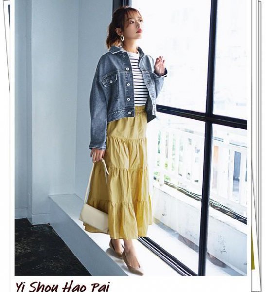 蛋糕裙搭配什么上衣显得年龄小