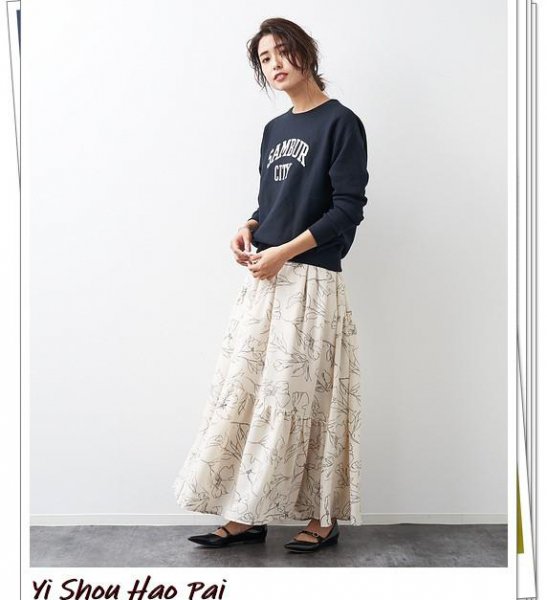 蛋糕裙搭配什么上衣显得年龄小