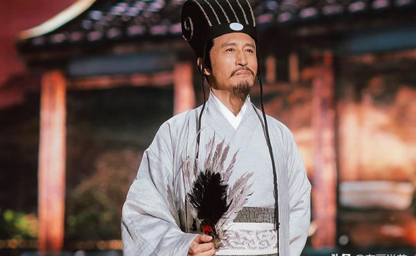 三个臭皮匠顶个诸葛亮是什么意思