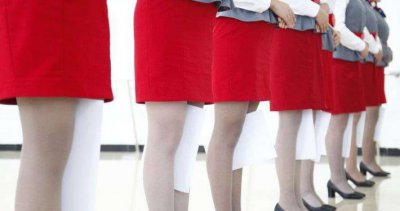 学生坐在椅子上怎样瘦腿 上课坐着怎么瘦腿