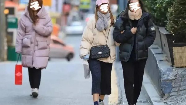 10度左右穿什么衣服合适