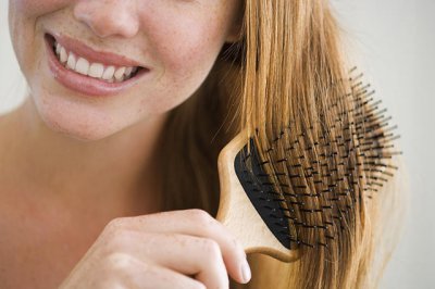 梳头的好处和正确方法 梳头的功效和正确的方式