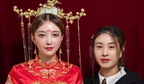 学化妆出来工资高吗