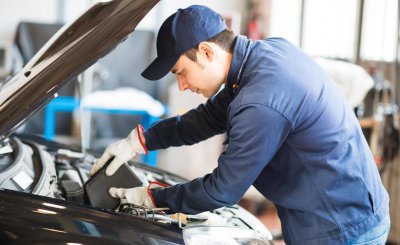 汽车机油5w30 5w40哪个好 机油w30和w40区别