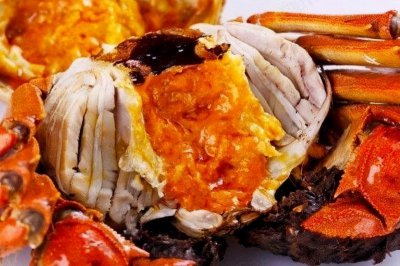 一只帝王蟹要多少钱一只 1000元的帝王蟹成了家常菜