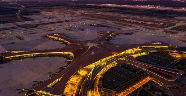 飞机一般提前多久登机