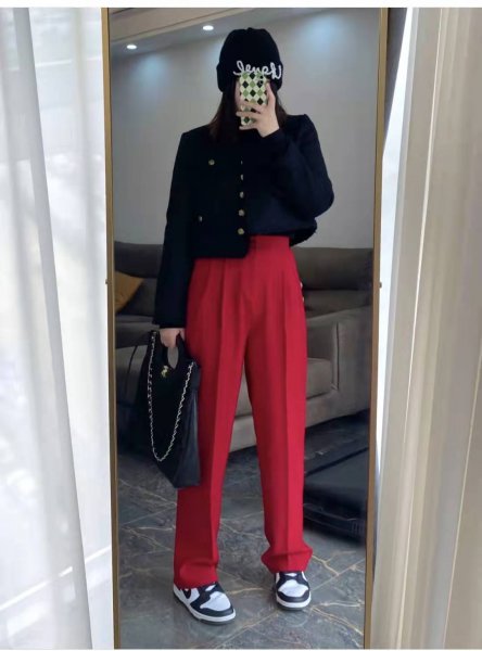 红色裤子搭配图片