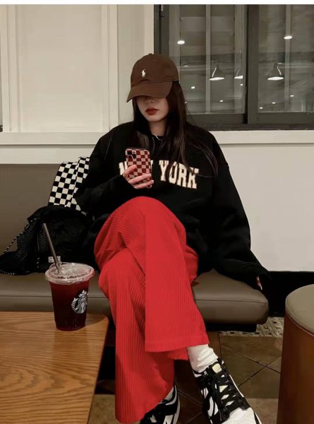 红色裤子搭配图片