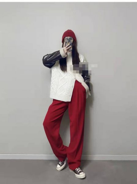 红色裤子搭配图片