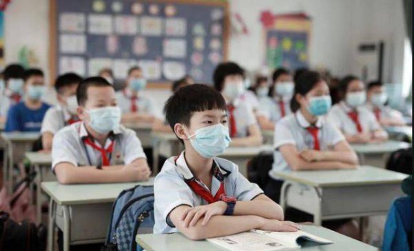 分配生是否看成绩