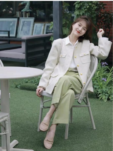 绿色裤子最佳颜色搭配图