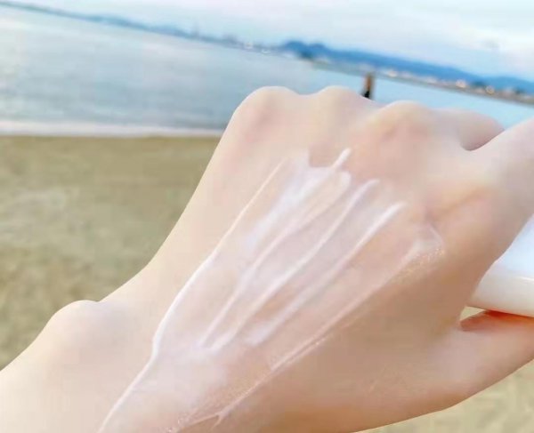 兰蔻防晒霜小白管怎么样