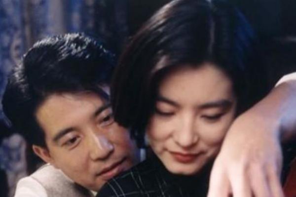 莎莲娜扮演者是谁