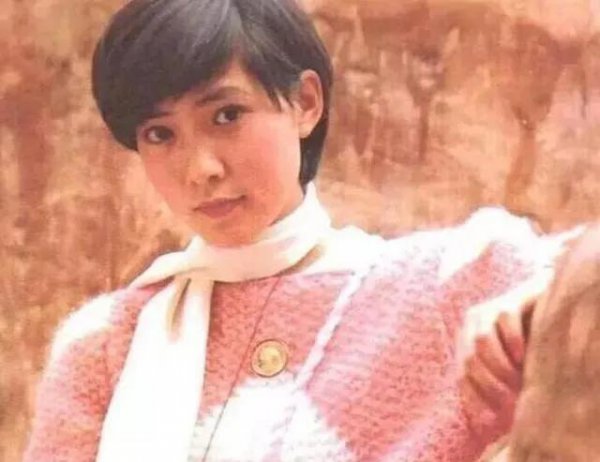 张铁林老婆是谁