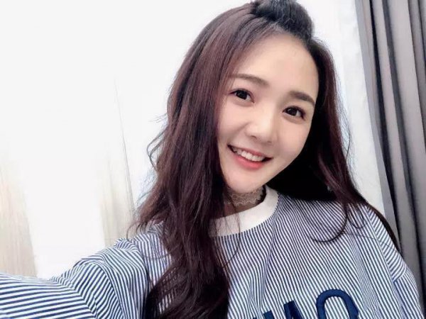 靳梦佳的个人资料简介