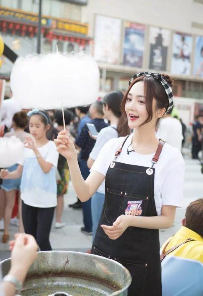 靳梦佳的个人资料简介