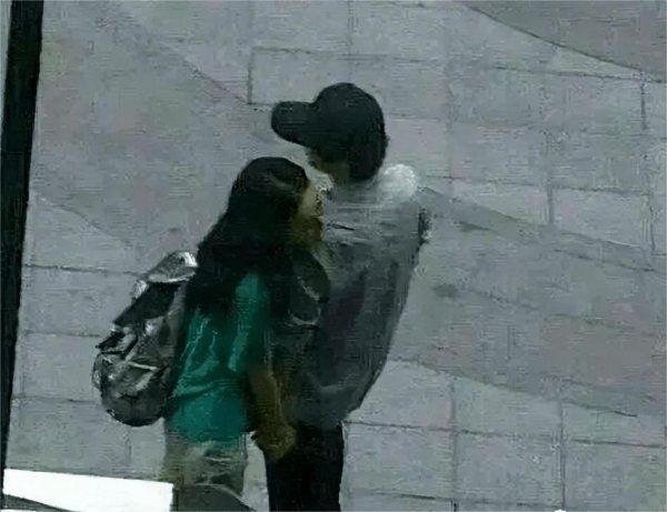 歌手黄龄的个人资料简介