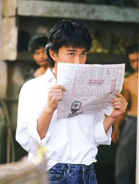 周星驰多少岁了