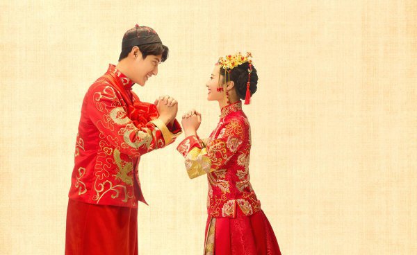 拱手礼的正确姿势图片