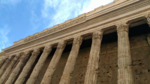 穹顶有个大洞的万神庙不会漏雨吗