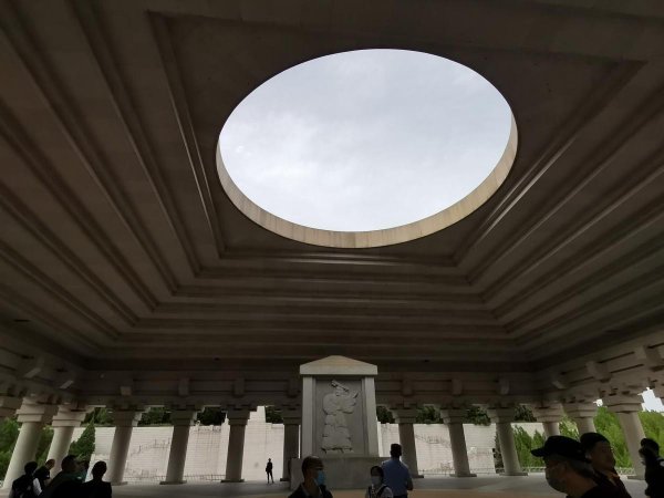 穹顶有个大洞的万神庙不会漏雨吗