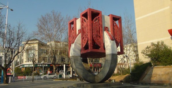 泰山在山东省哪个城市