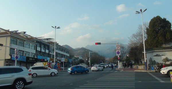 泰山在山东省哪个城市