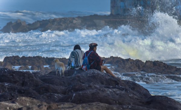 和中国季节相反的地区是哪个地区