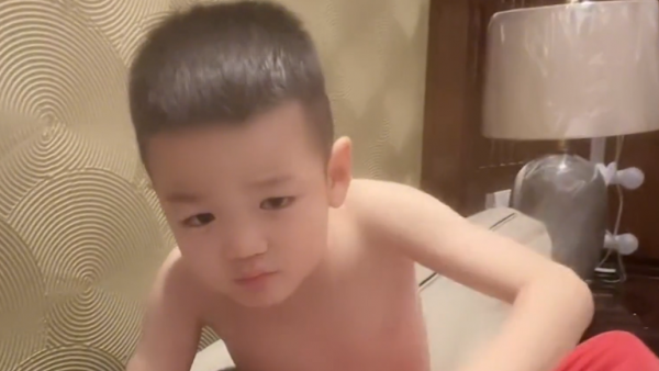 高迪和大美的宝宝叫什么