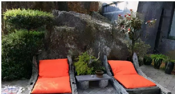 杨丽萍的太阳宫和月亮宫在哪里