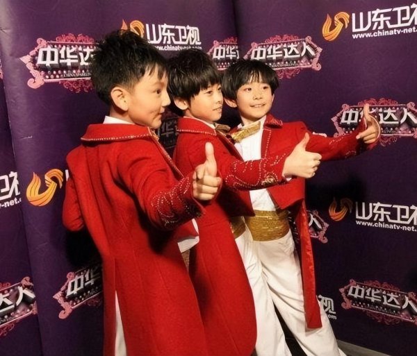 易烊千玺家是干什么的