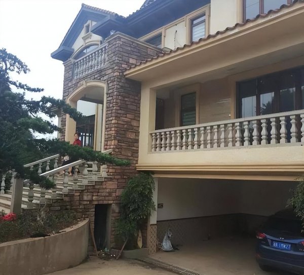 洋房一楼带地下室是个坑吗