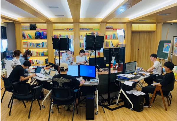 情感节目主持人王芳简介