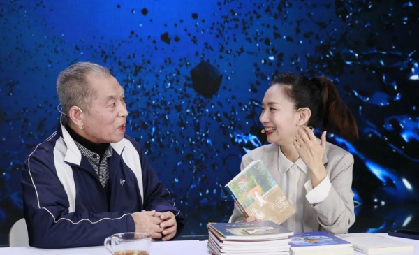 情感节目主持人王芳简介