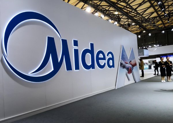 何享健个人资料简介