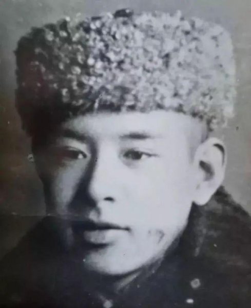 李默然基本情况简介