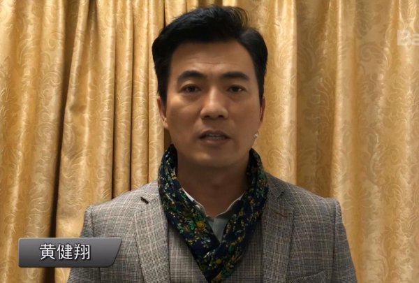 黄健翔为什么被央视解雇