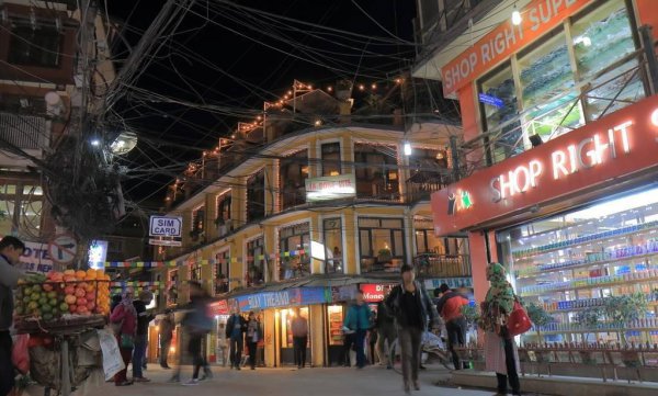 为什么尼泊尔人一年四季不穿袜子