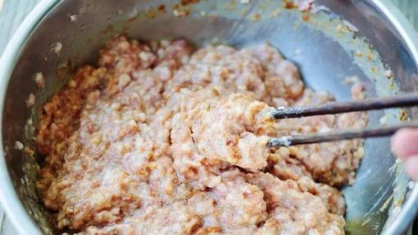 破五吃饺子是一种传统习俗