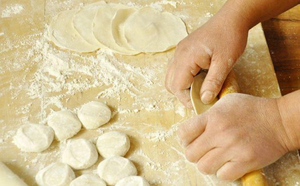 破五吃饺子是一种传统习俗