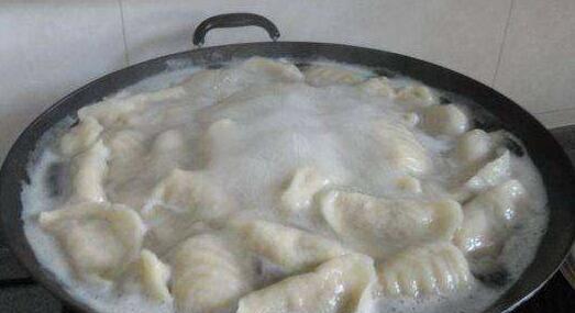 破五吃饺子是一种传统习俗