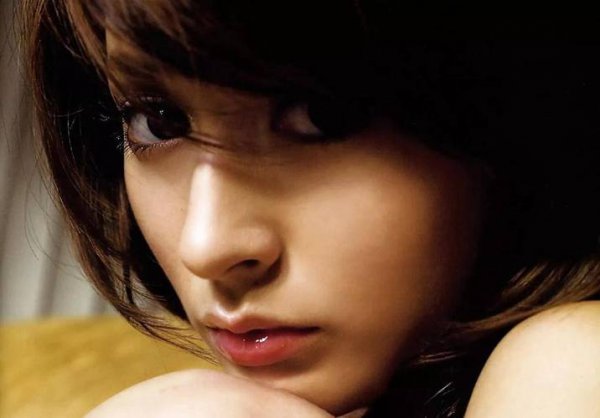 日本头号写真女郎莉亚迪桑