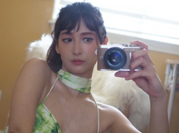 日本头号写真女郎莉亚迪桑