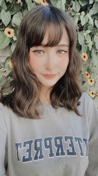 日本头号写真女郎莉亚迪桑