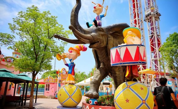 武汉欢乐谷在哪个区