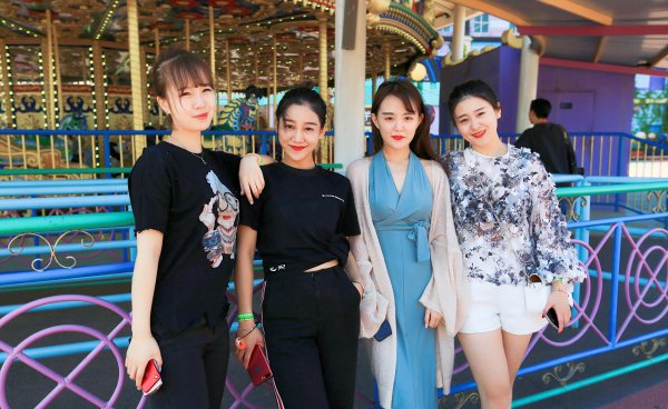 武汉欢乐谷在哪个区