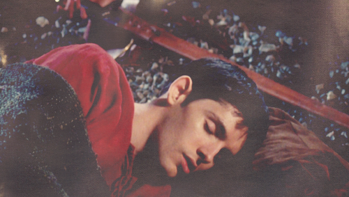 哈利波特中的梅林是谁